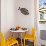 My Casa - Etats Unis 893 - On Seafront In Old Town Nizza